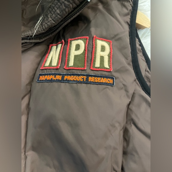 Napapijri Field Down Vest Brown Removable Fur Hood with Patches Sz S - Picture 6 of 16